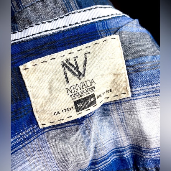Nevada - Blue Flannel Button-Down - XL - Picture 2 of 2